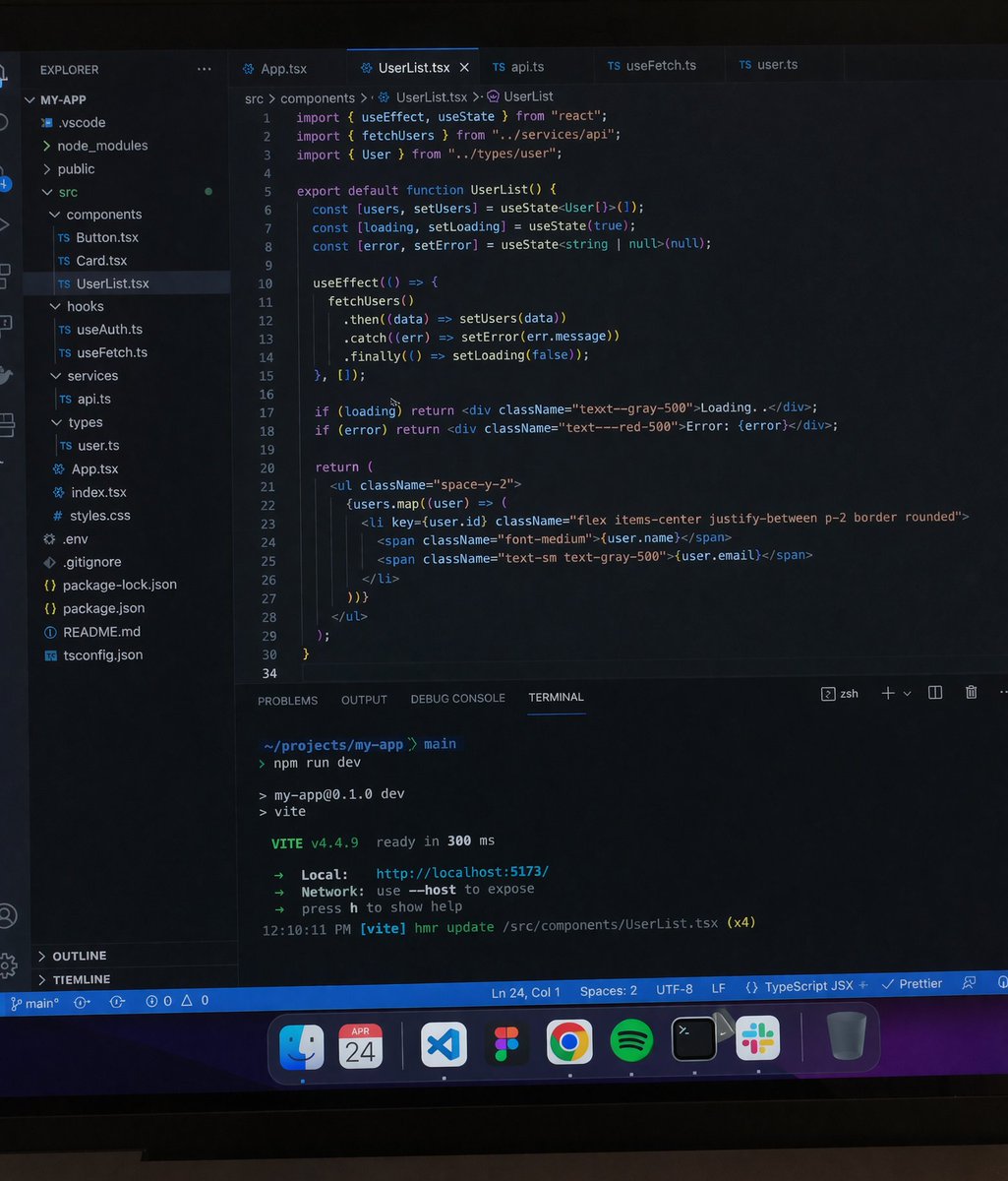 Professional workstation screen prompt 的 GPT Image 2 提示词示例图:A prompt for generating a realistic depiction of a professional workspace screen, used to demonstrate GPT-Image 2's...