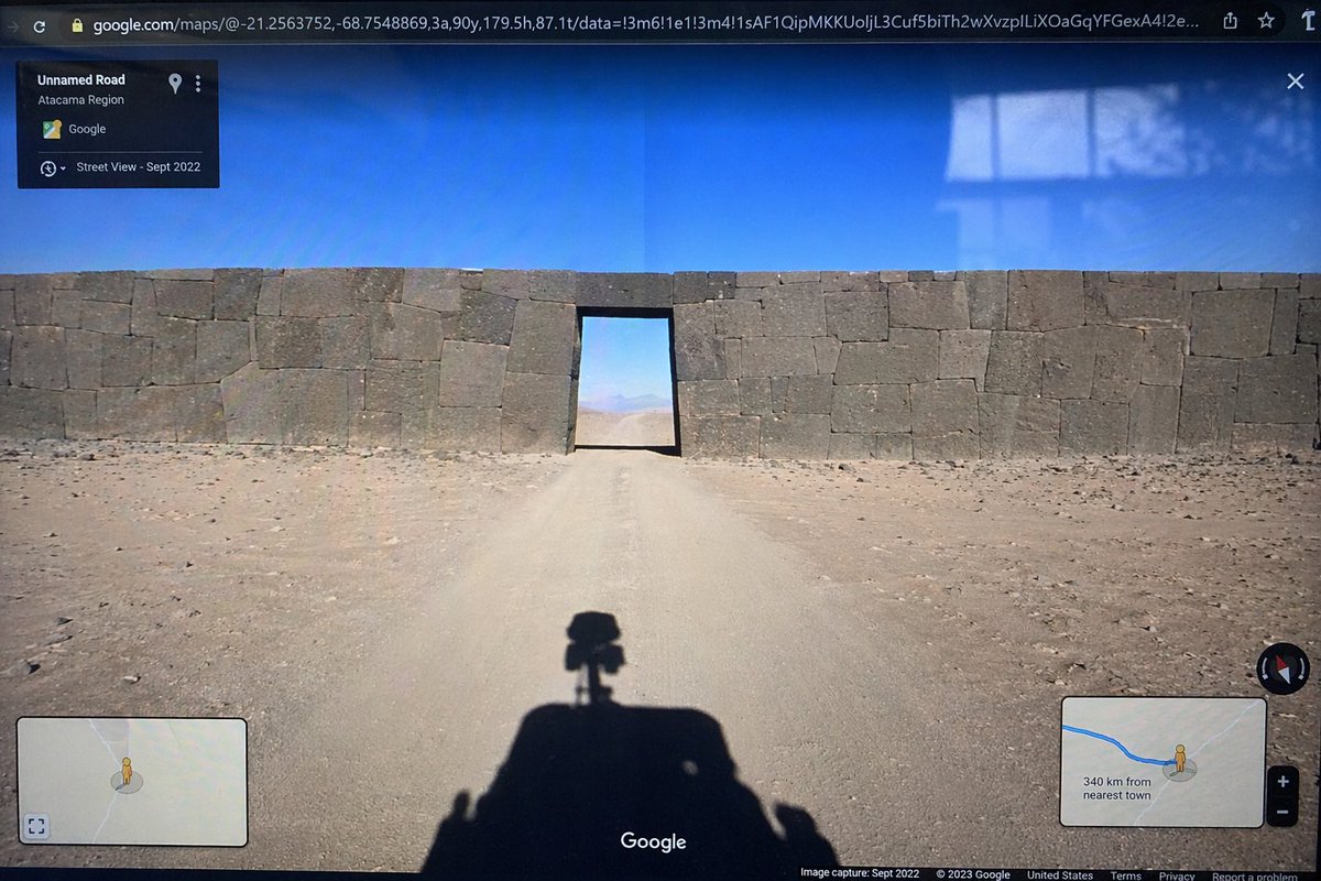 Google Street View Anomaly Screen Photo のQwen Imageプロンプト例: Generates a realistic photograph of a computer screen displaying a Google Street View interface featuring a surreal or...
