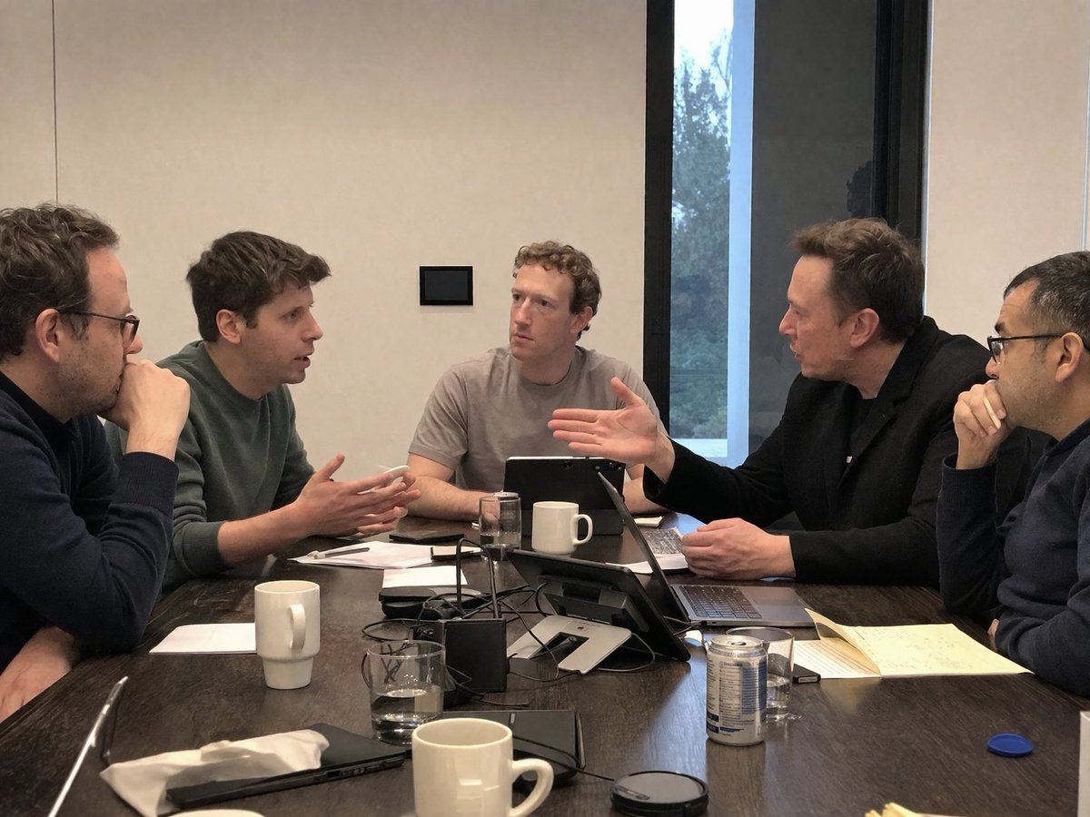Tech Billionaire Boardroom Meeting Qwen Image 프롬프트 예시: Generates a realistic, candid-style photo of famous tech figures having an intense discussion around a cluttered conference...