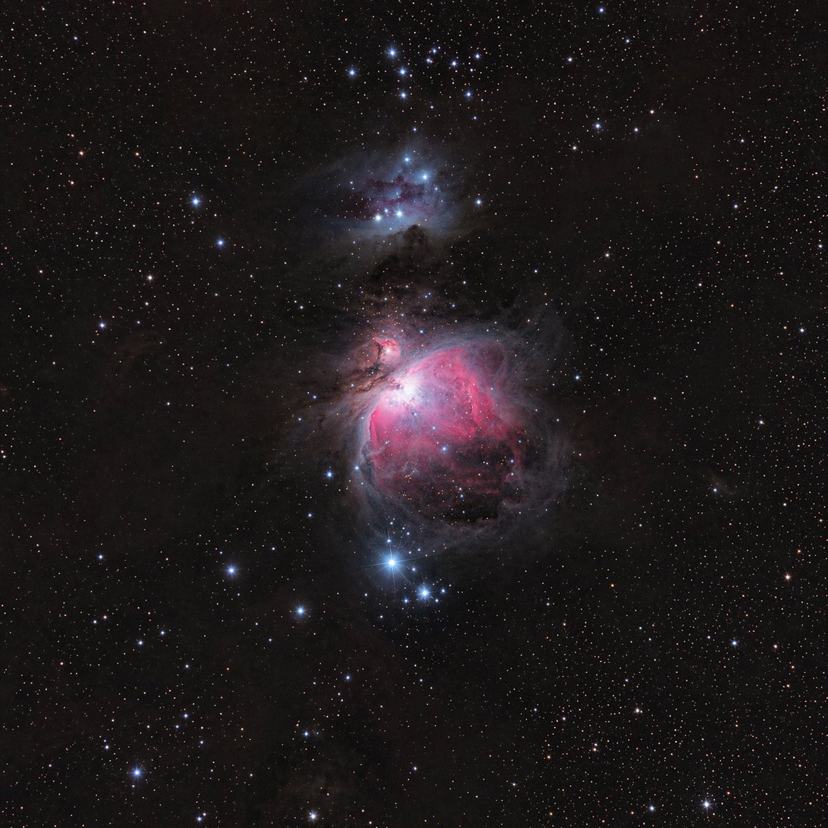 Astronomical Orion Nebula Generation のQwen Imageプロンプト例: A scientific prompt used to generate a plate-solvable, accurate image of the Orion Nebula.